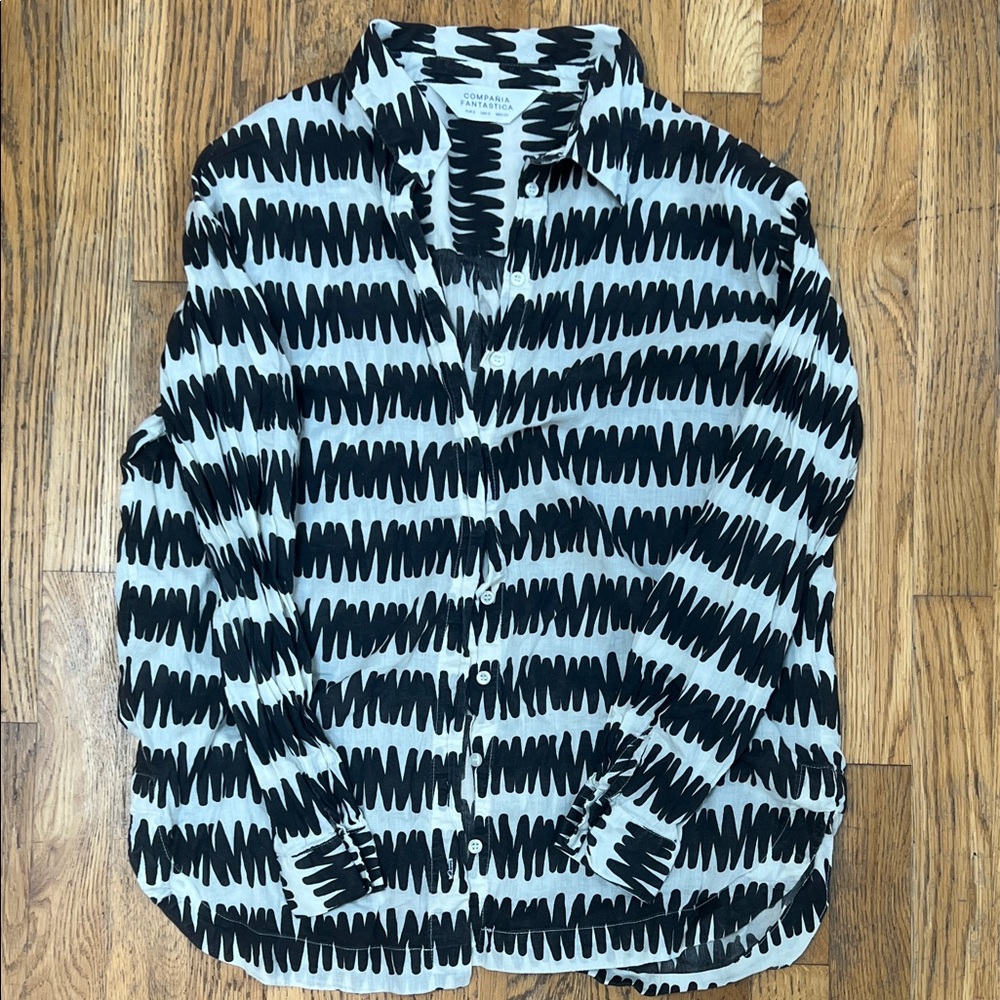 Chic Black and White Button Down Shirt